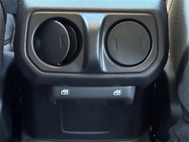 Used 2025 Jeep Wrangler Willys image 26