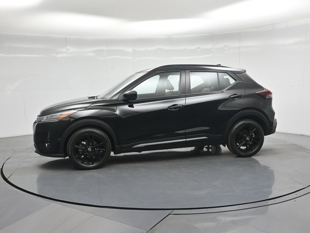 Used 2023 Nissan Kicks SR w/ SR Premium Package image 28