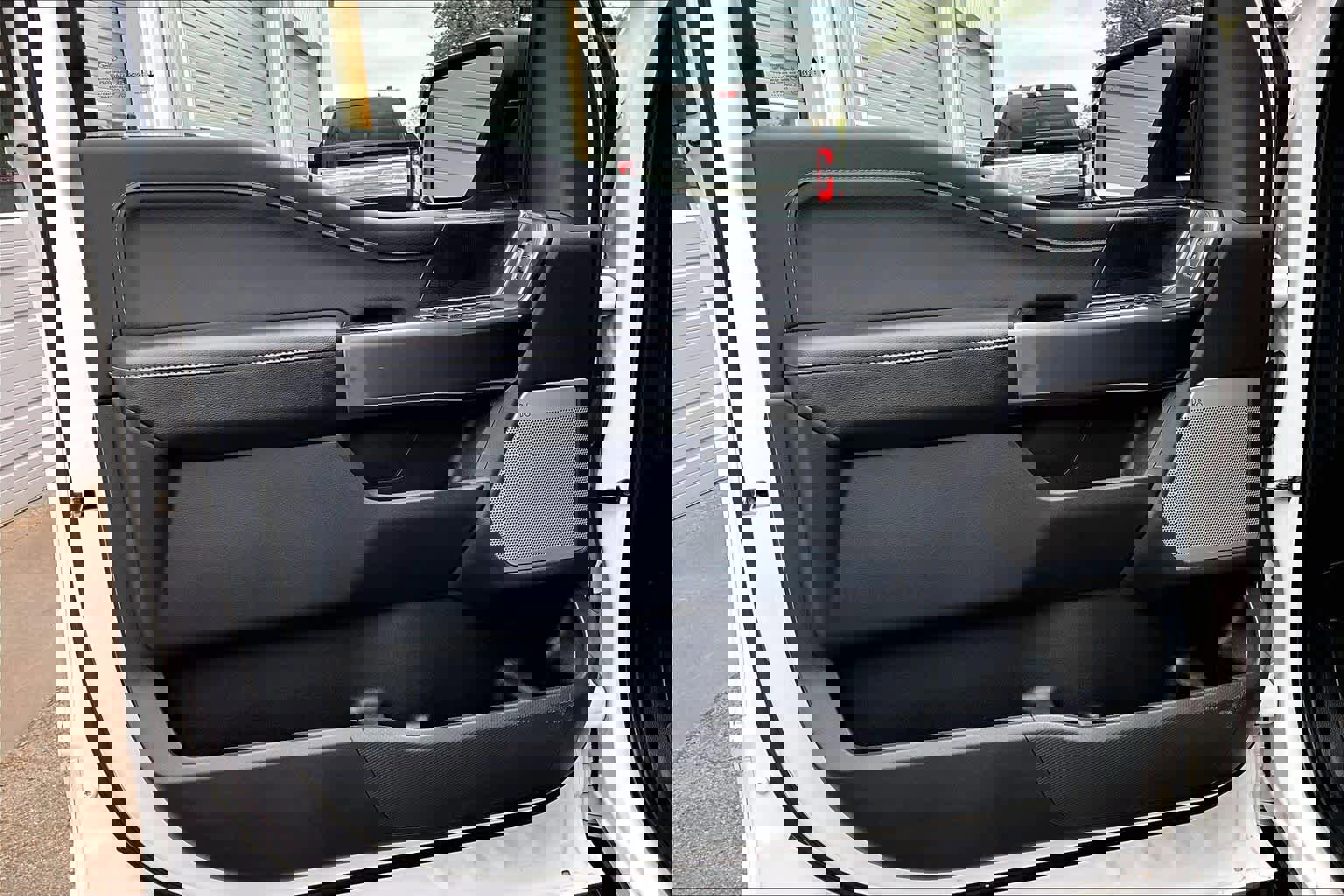 Certified 2022 Ford F150 XLT w/ Equipment Group 302A High image 23