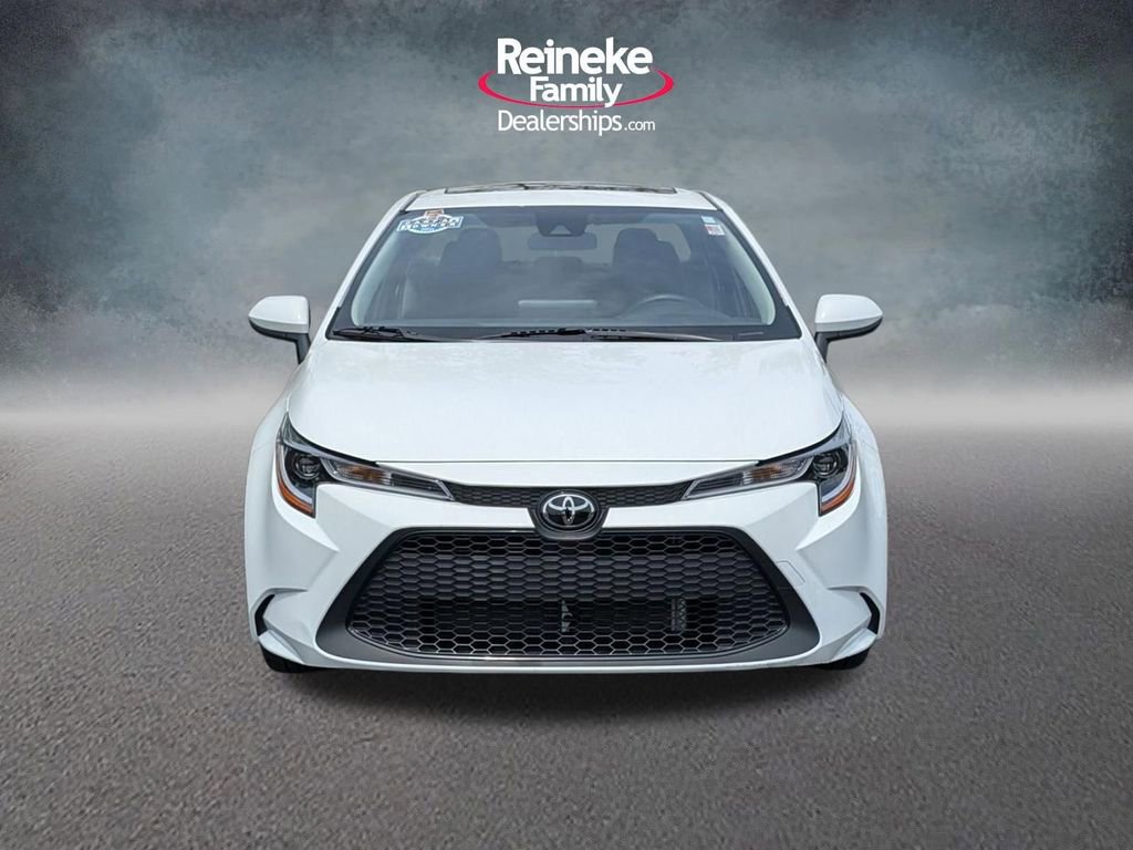 Used 2022 Toyota Corolla LE w/ LE Premium Package FWD image 8