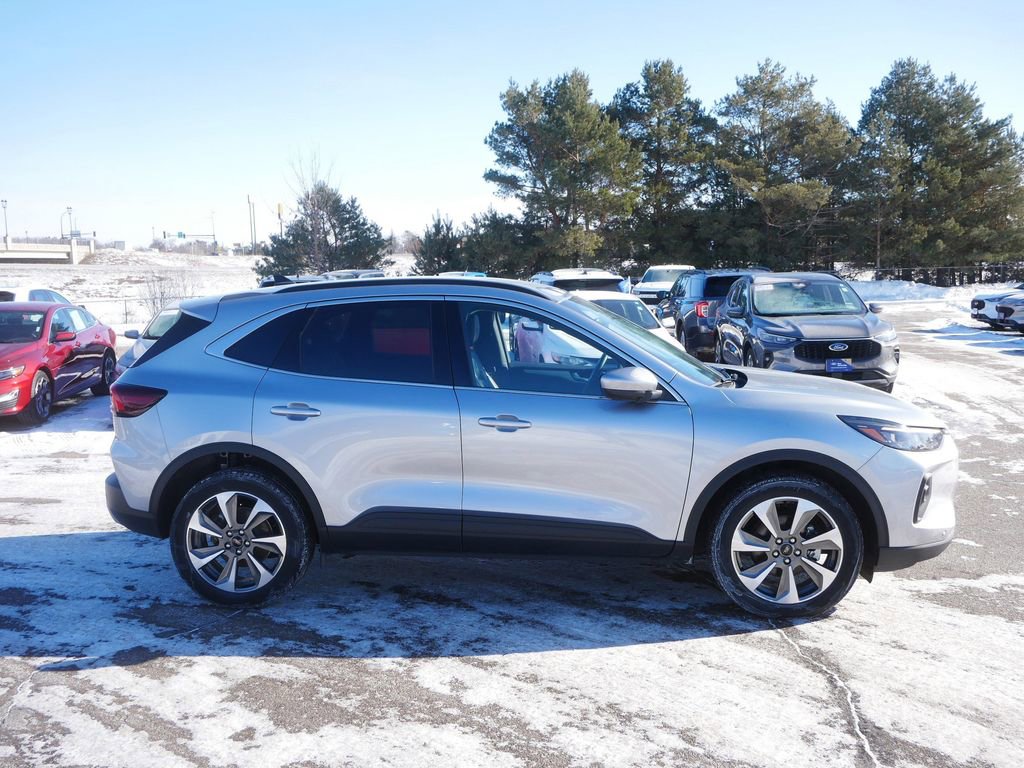 Certified 2024 Ford Escape Platinum image 4