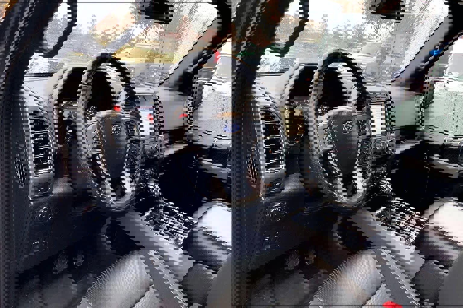 Certified 2019 Ford F150 Raptor w/ Equipment Group 802A Luxury image 15