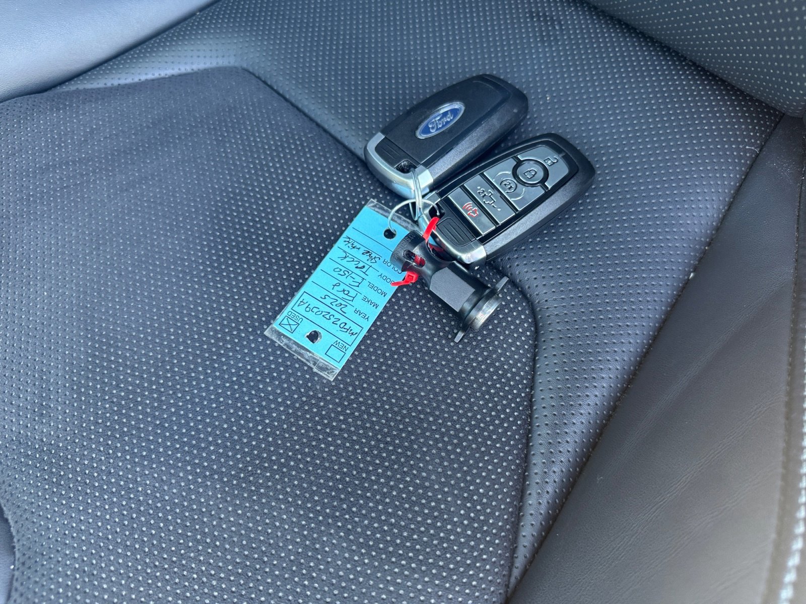 Certified 2025 Ford F150 Raptor image 34