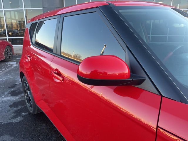 Used 2023 Kia Soul EX image 10