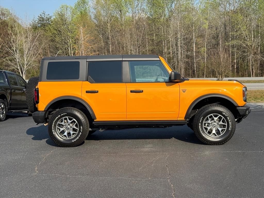 Certified 2022 Ford Bronco Badlands AWD/4WD image 3