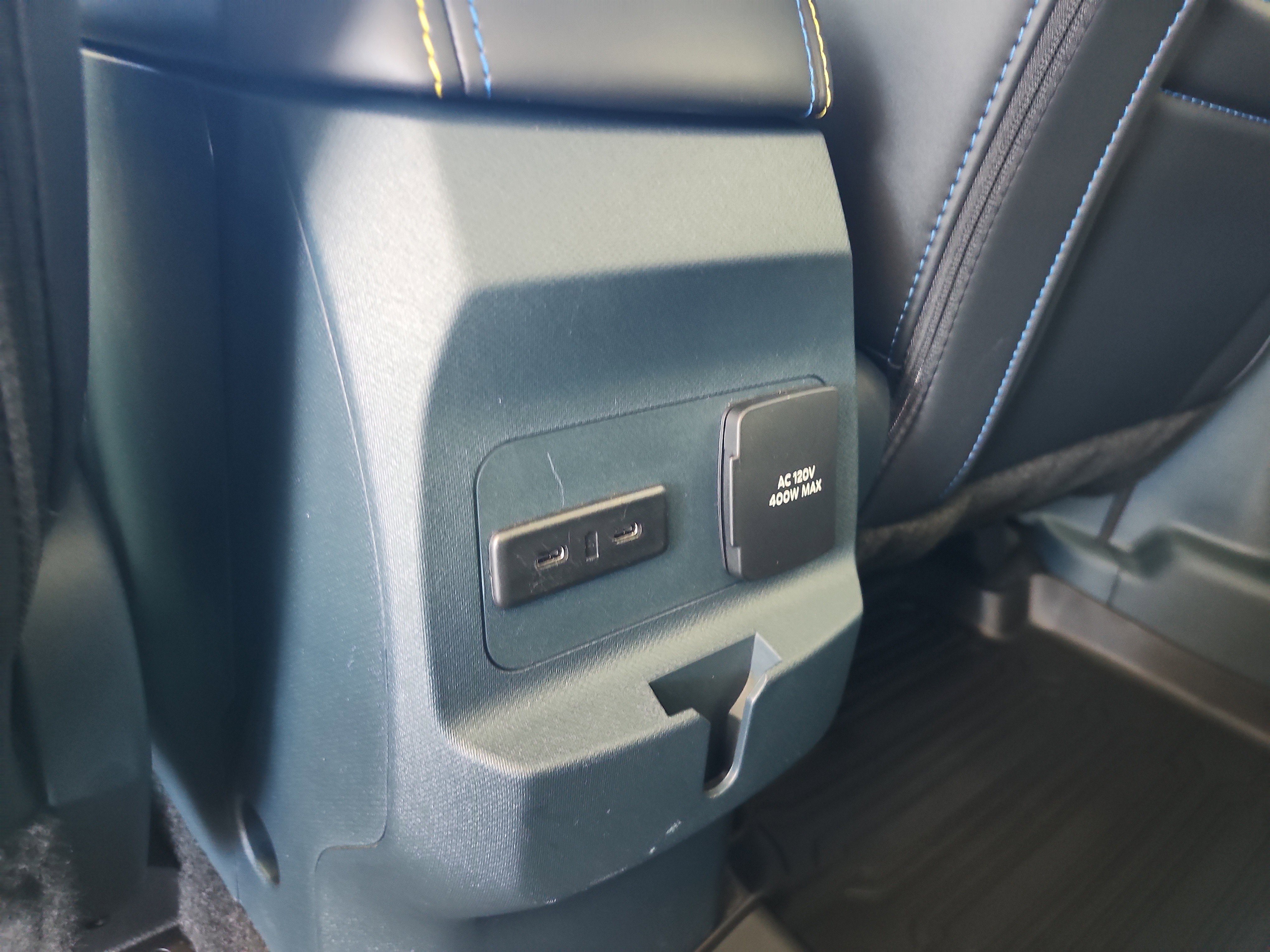 Certified 2025 Ford Maverick Lobo AWD/4WD image 18
