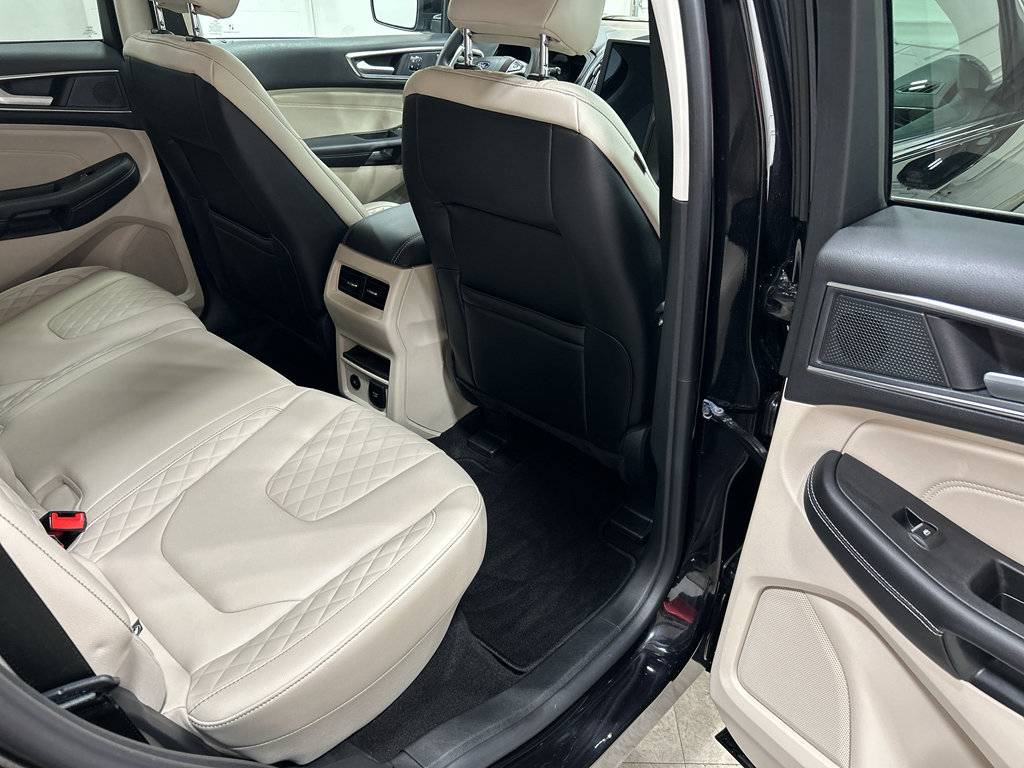Certified 2024 Ford Edge Titanium AWD/4WD image 28