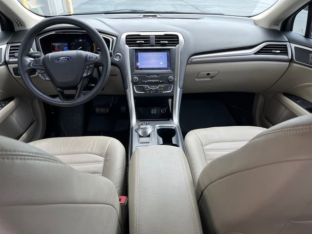 Certified 2019 Ford Fusion SE FWD image 19
