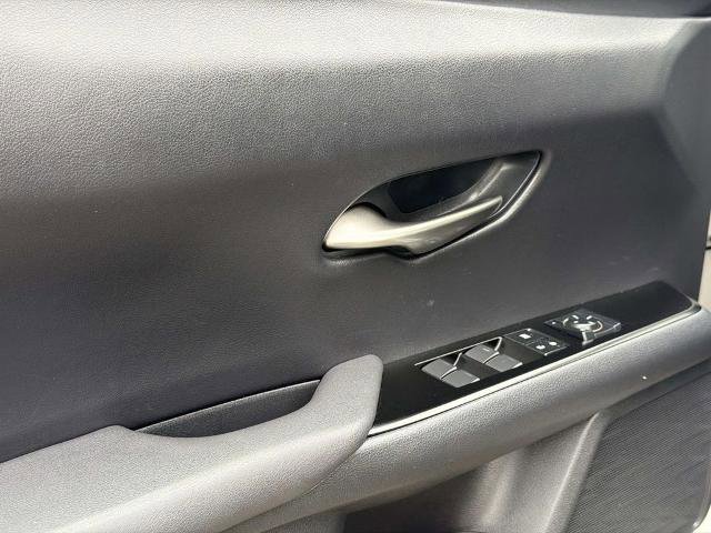 Used 2019 Lexus UX 200 w/ Premium Package FWD image 20