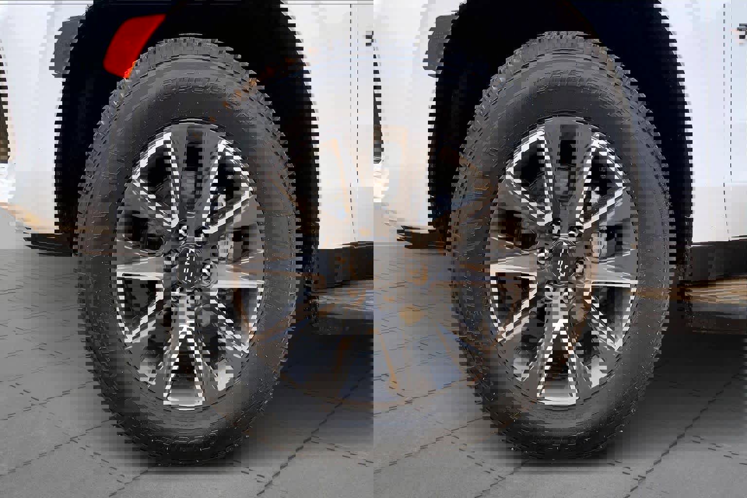 Used 2022 Chevrolet Tahoe Z71 w/ Luxury Package image 13