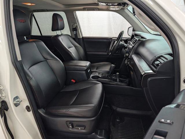 Used 2021 Toyota 4Runner Venture w/ Moonroof Package AWD/4WD image 19