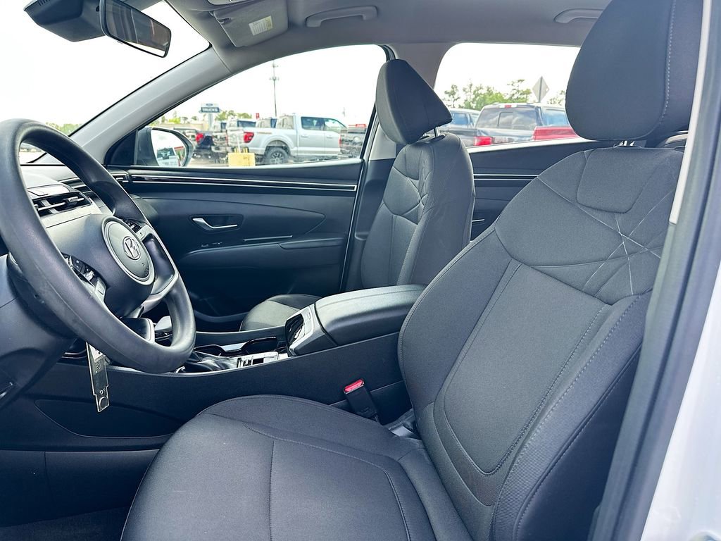 Used 2023 Hyundai Tucson SE w/ Cargo Package AWD/4WD image 8