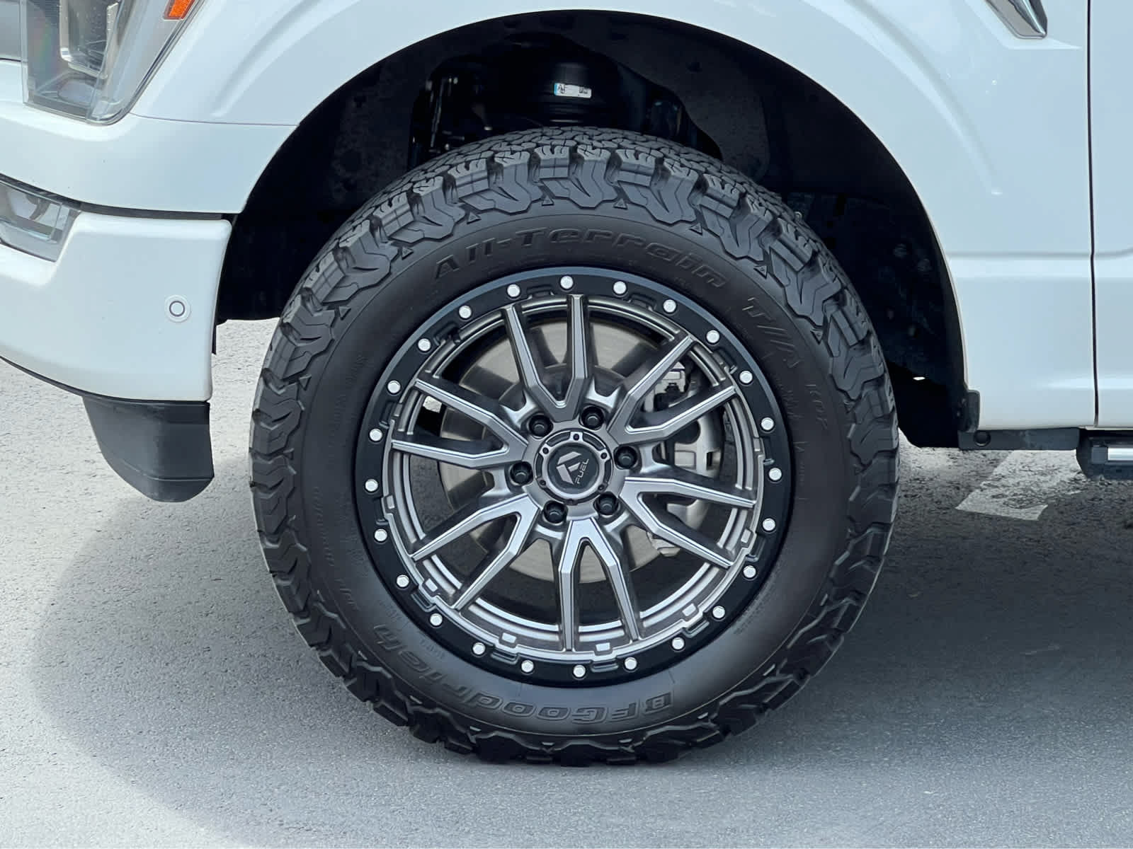 Certified 2022 Ford F150 Platinum w/ Equipment Group 701A High AWD/4WD image 13