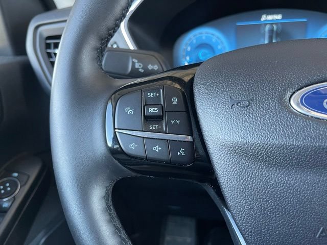 Certified 2025 Ford Escape Platinum AWD/4WD image 14