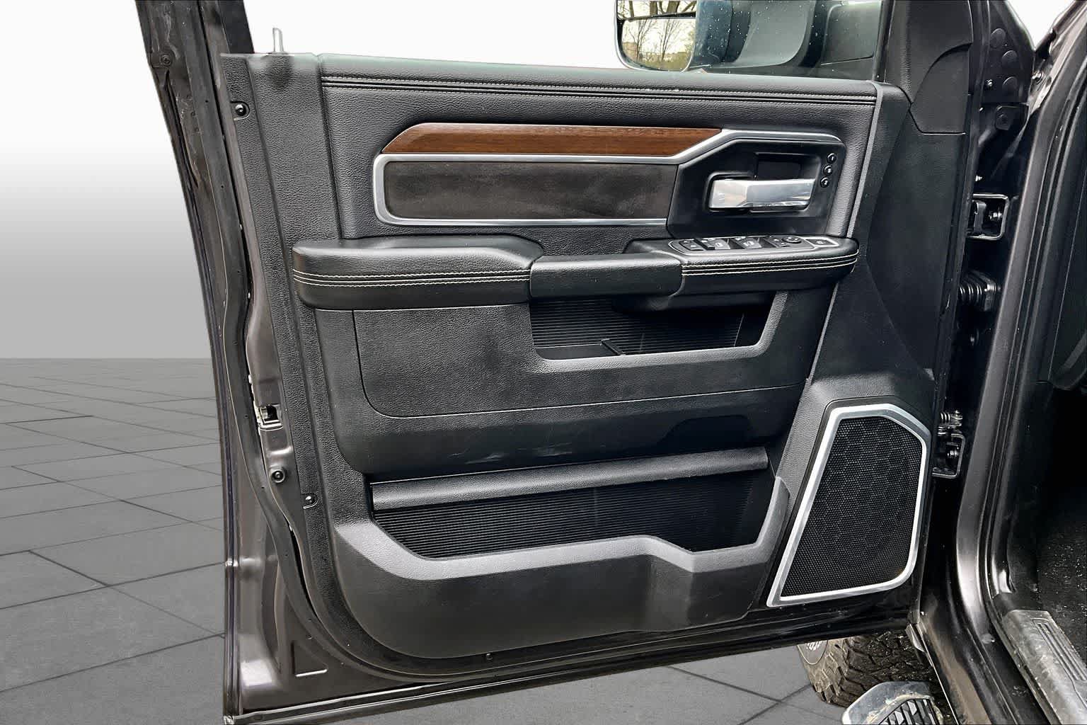 Used 2022 RAM 2500 Laramie AWD/4WD image 20