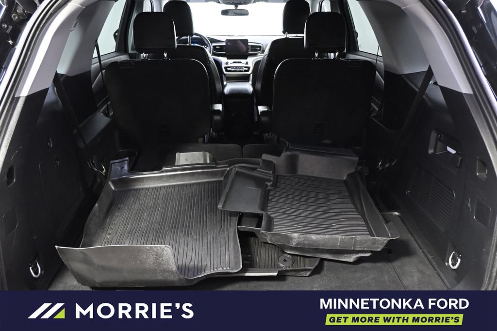 Certified 2023 Ford Explorer XLT w/ Equipment Group 202A AWD/4WD image 19