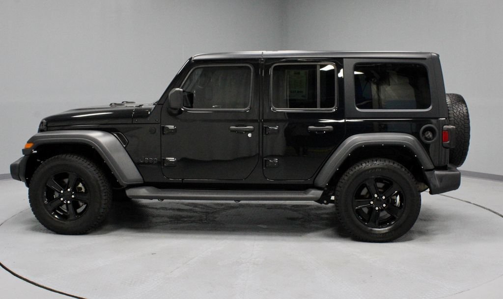 Used 2022 Jeep Wrangler Unlimited Sport AWD/4WD image 8
