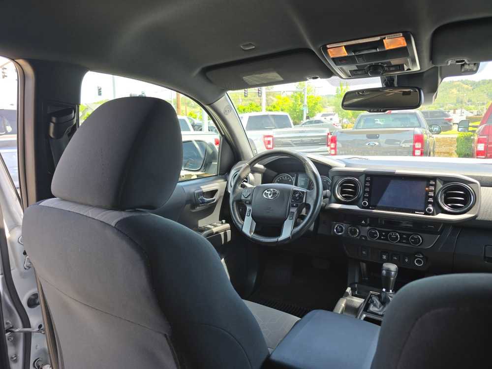 Used 2023 Toyota Tacoma TRD Off-Road AWD/4WD image 10