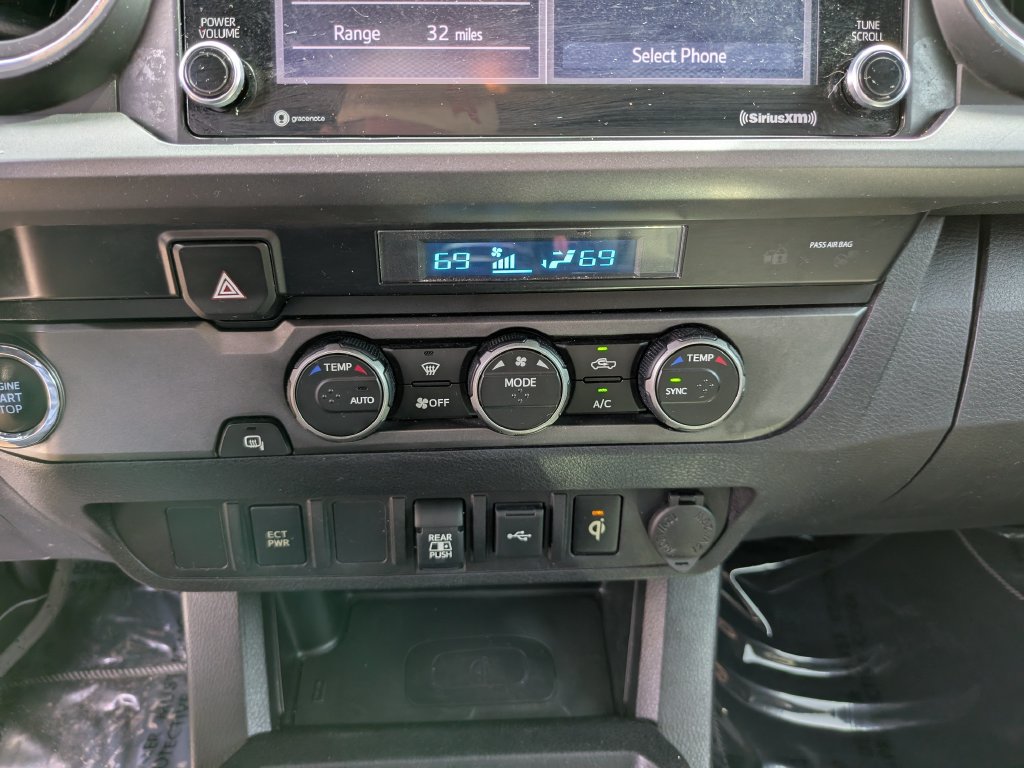Used 2021 Toyota Tacoma TRD Off-Road RWD image 26