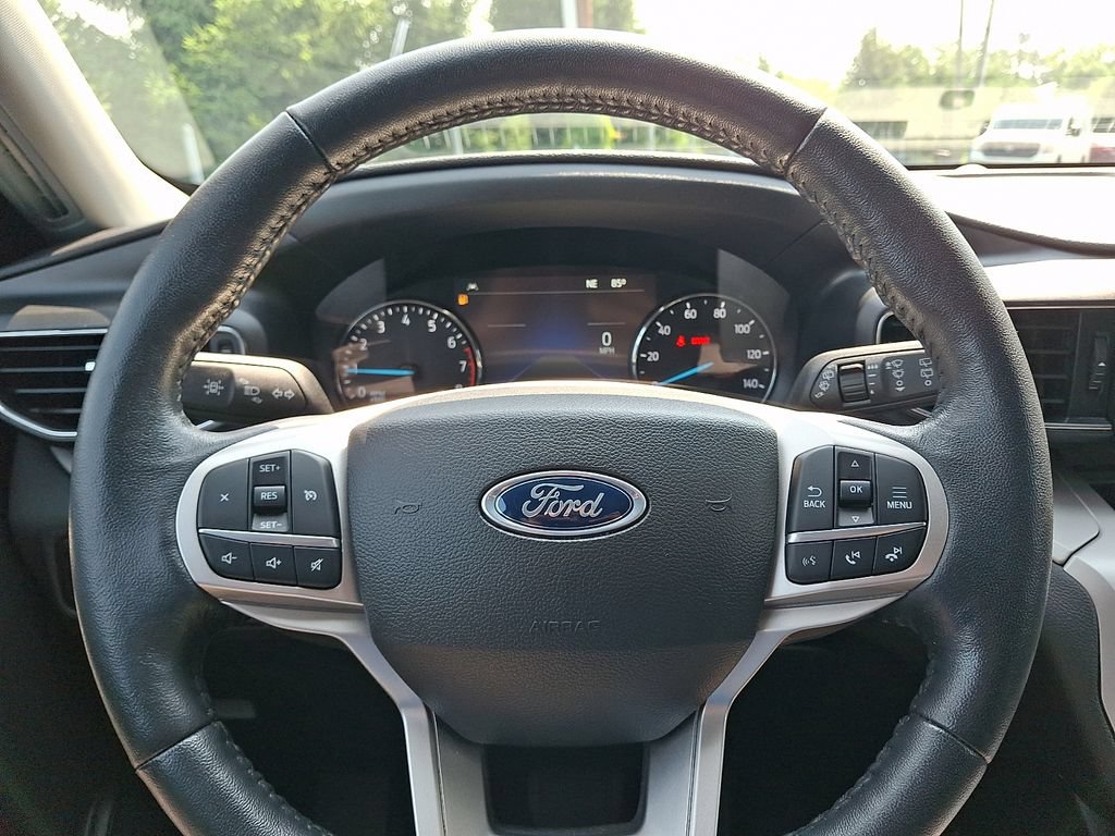 Certified 2023 Ford Explorer XLT w/ Equipment Group 202A AWD/4WD image 21