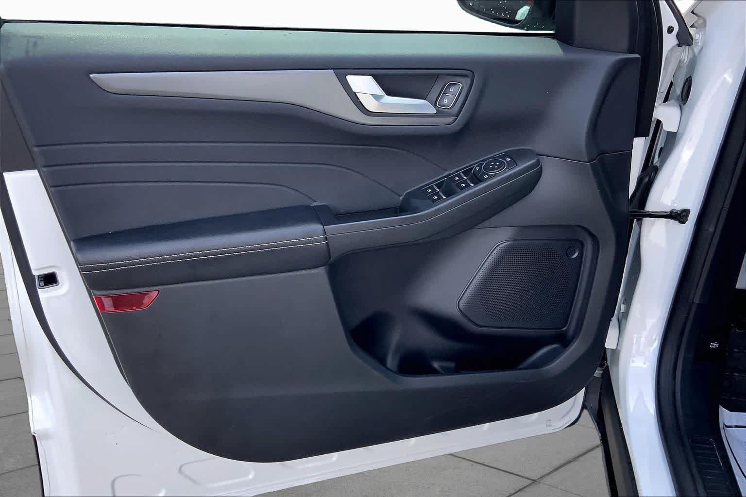 Certified 2023 Ford Escape SE FWD image 21