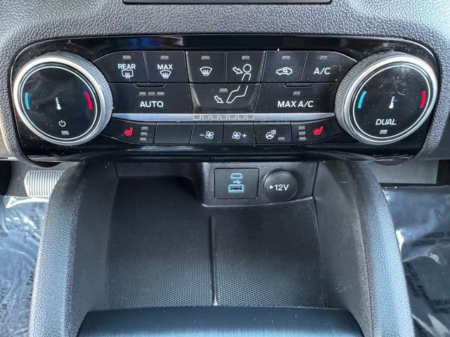 Certified 2022 Ford Escape SEL w/ SEL Stealth AWD Package image 27
