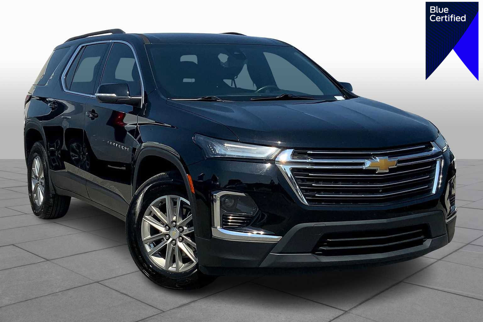 Used 2022 Chevrolet Traverse LT