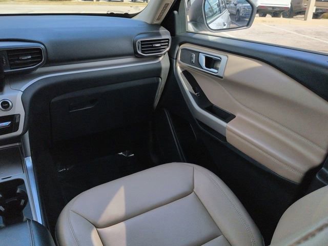 Certified 2024 Ford Explorer XLT w/ Equipment Group 202A image 17