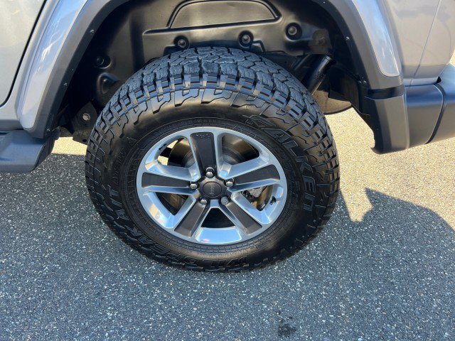 Used 2018 Jeep Wrangler Unlimited Sahara w/ Dual Top Group image 23