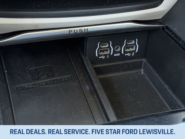 Used 2024 Chrysler Pacifica Limited image 19