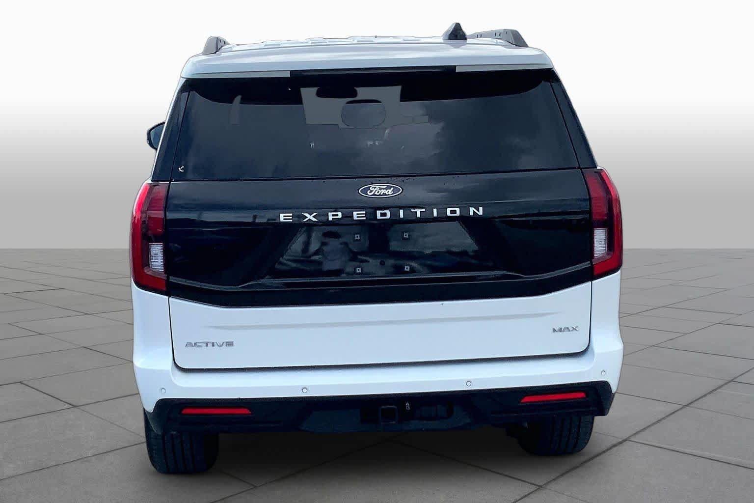 Certified 2025 Ford Expedition Max Active RWD image 5