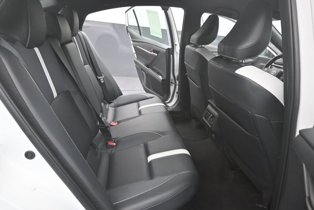 Used 2025 Toyota Camry SE FWD image 23