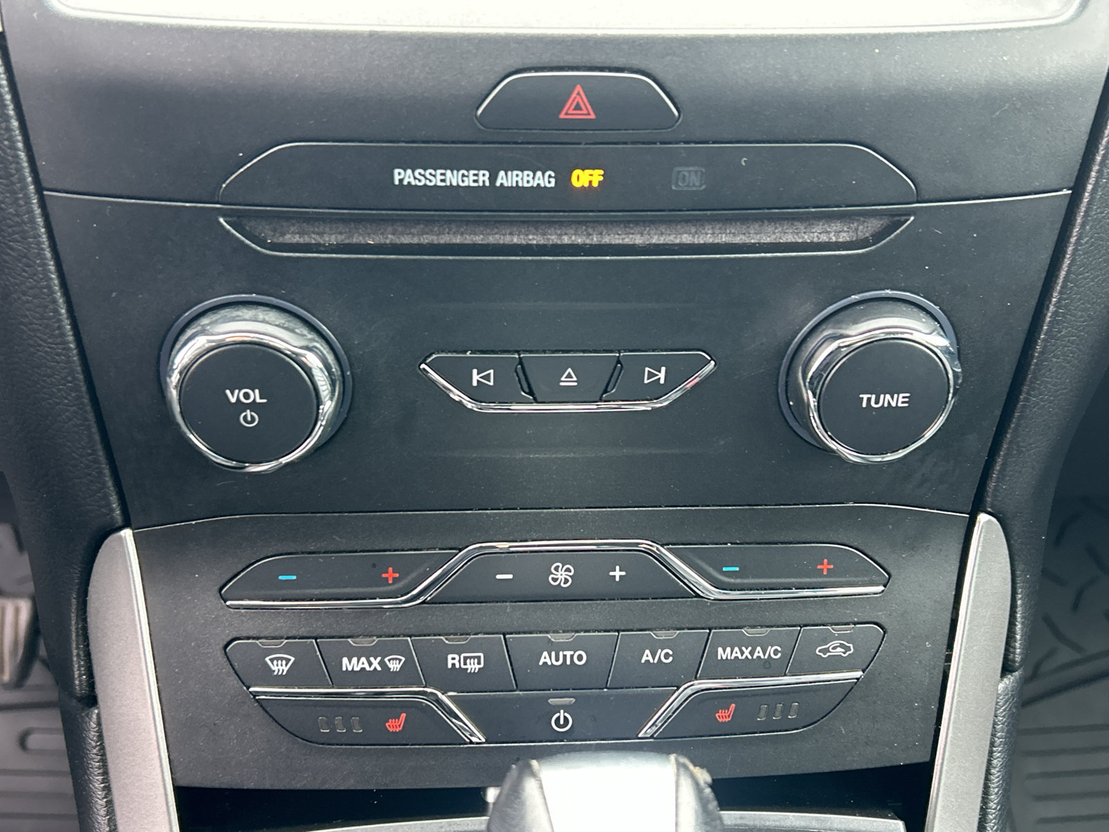 Certified 2017 Ford Edge SEL w/ Equipment Group 201A FWD image 23
