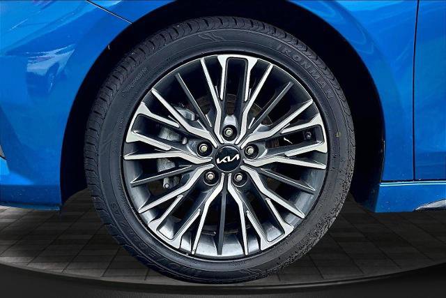 Used 2023 Kia Forte GT-Line w/ GT-Line Premium Package FWD image 9