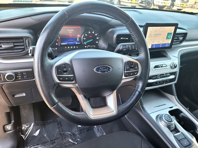 Certified 2022 Ford Explorer XLT AWD/4WD image 6