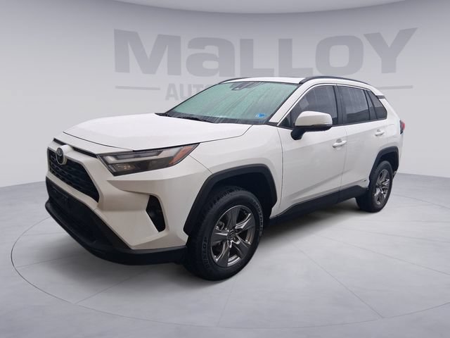 Used 2025 Toyota RAV4 XLE w/ Convenience Package AWD/4WD image 1