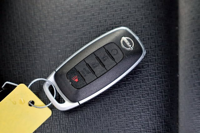 Used 2023 Nissan Rogue SV w/ SV Premium B Package image 38