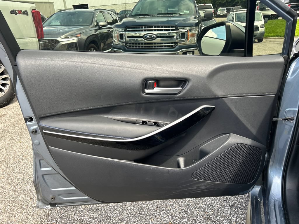Used 2020 Toyota Corolla XSE FWD image 9