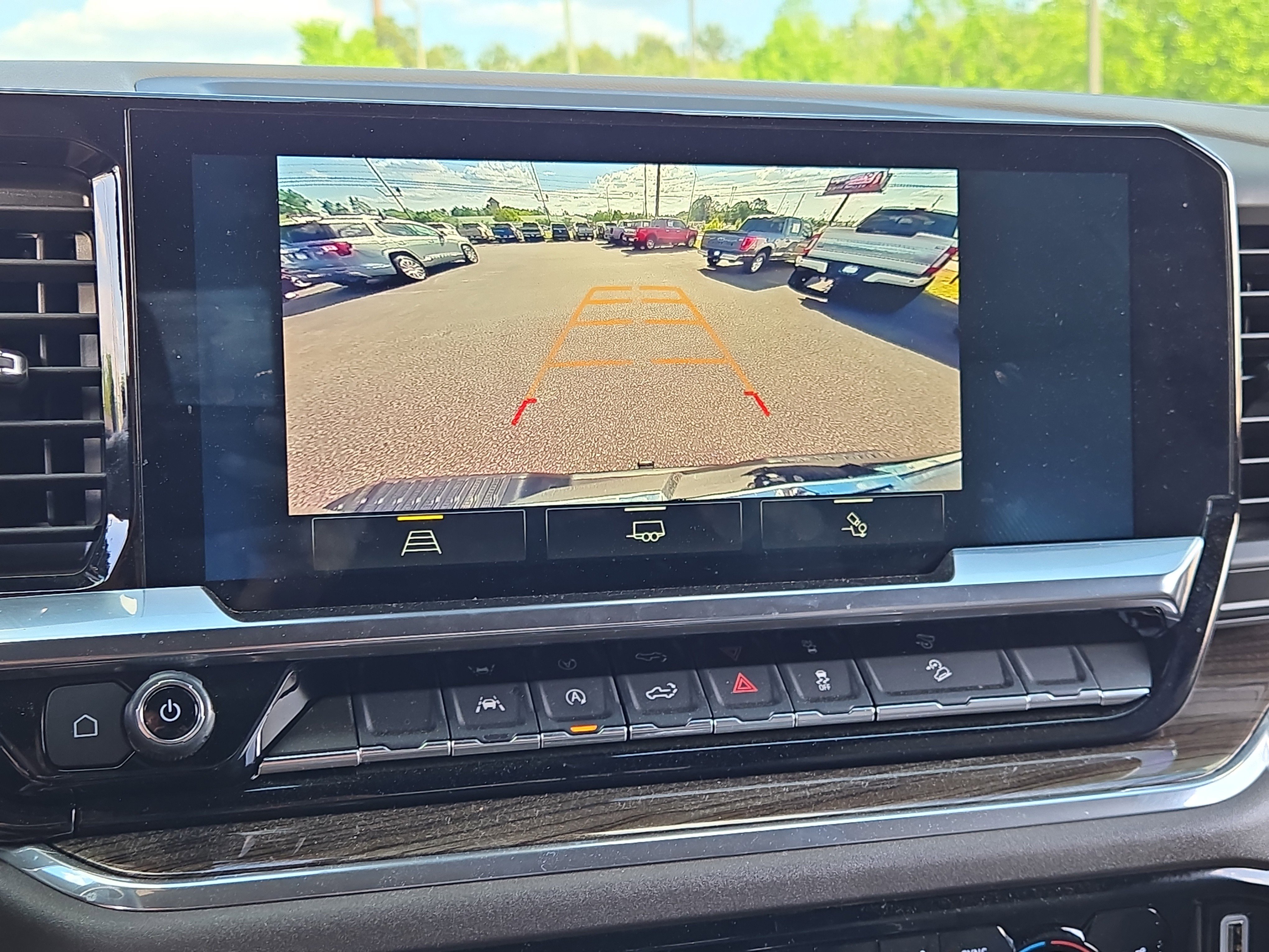 Used 2024 Chevrolet Silverado 1500 LT Trail Boss w/ Convenience Package II AWD/4WD image 30