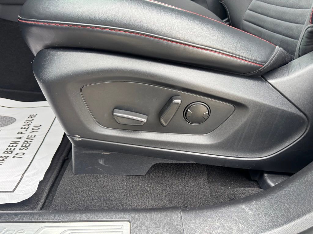 Certified 2025 Ford Explorer ST-Line image 10