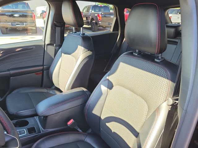 Certified 2023 Ford Escape ST-Line w/ Tech Pack #1 AWD/4WD image 5