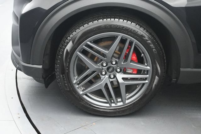 Certified 2025 Ford Explorer ST AWD/4WD image 37