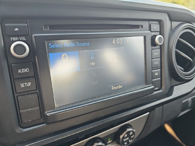Used 2017 Toyota Tacoma SR AWD/4WD image 22