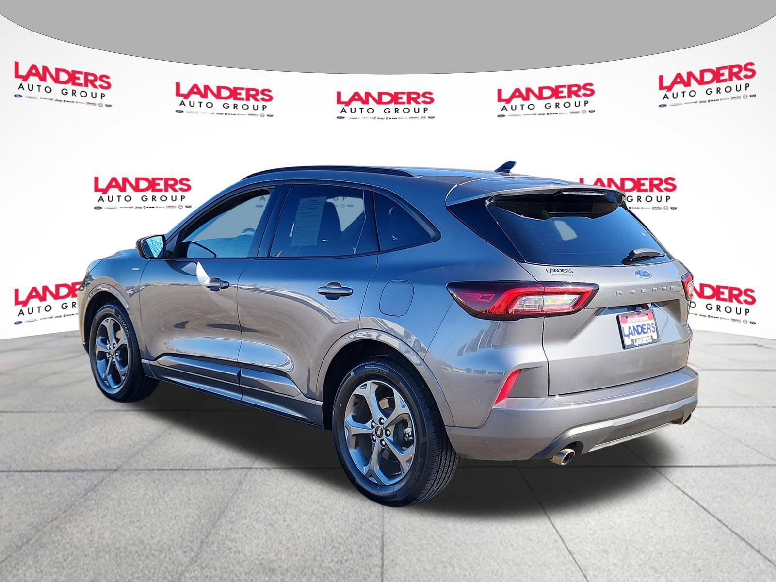 Certified 2024 Ford Escape ST-Line image 3