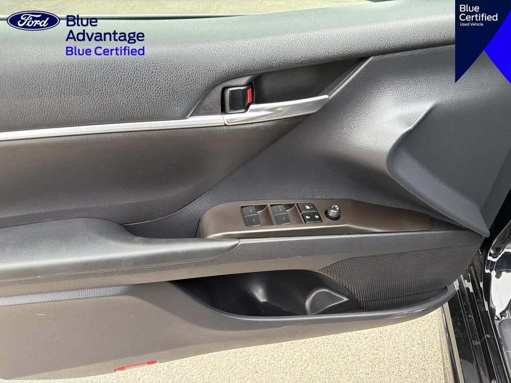 Used 2023 Toyota Camry SE FWD image 14