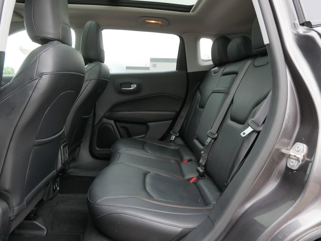 Used 2018 Jeep Compass Limited w/ Navigation Group AWD/4WD image 17