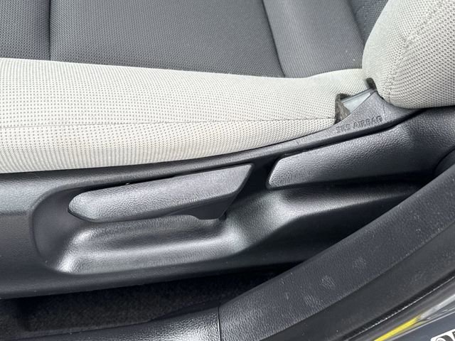 Used 2024 Toyota Corolla LE FWD image 29