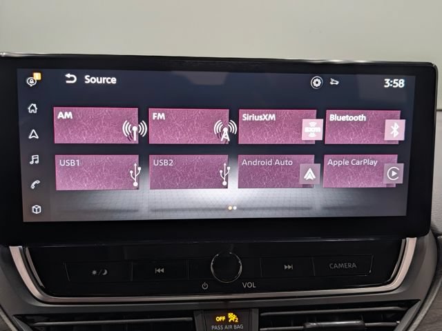 Used 2024 Nissan Altima 2.5 SV w/ SV Premium Package FWD image 22
