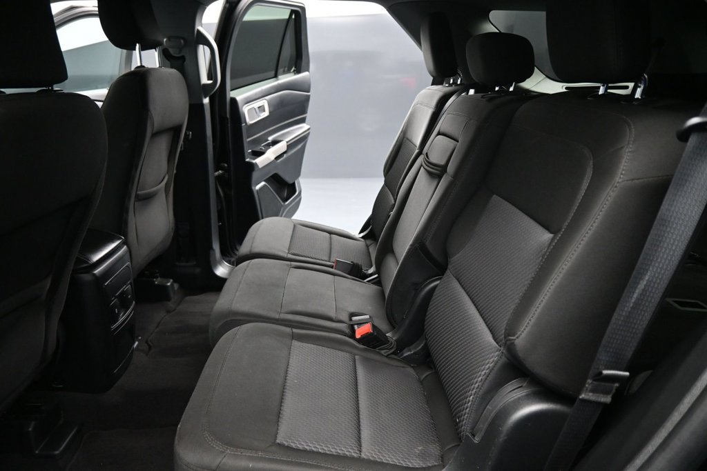 Certified 2024 Ford Explorer XLT RWD image 19