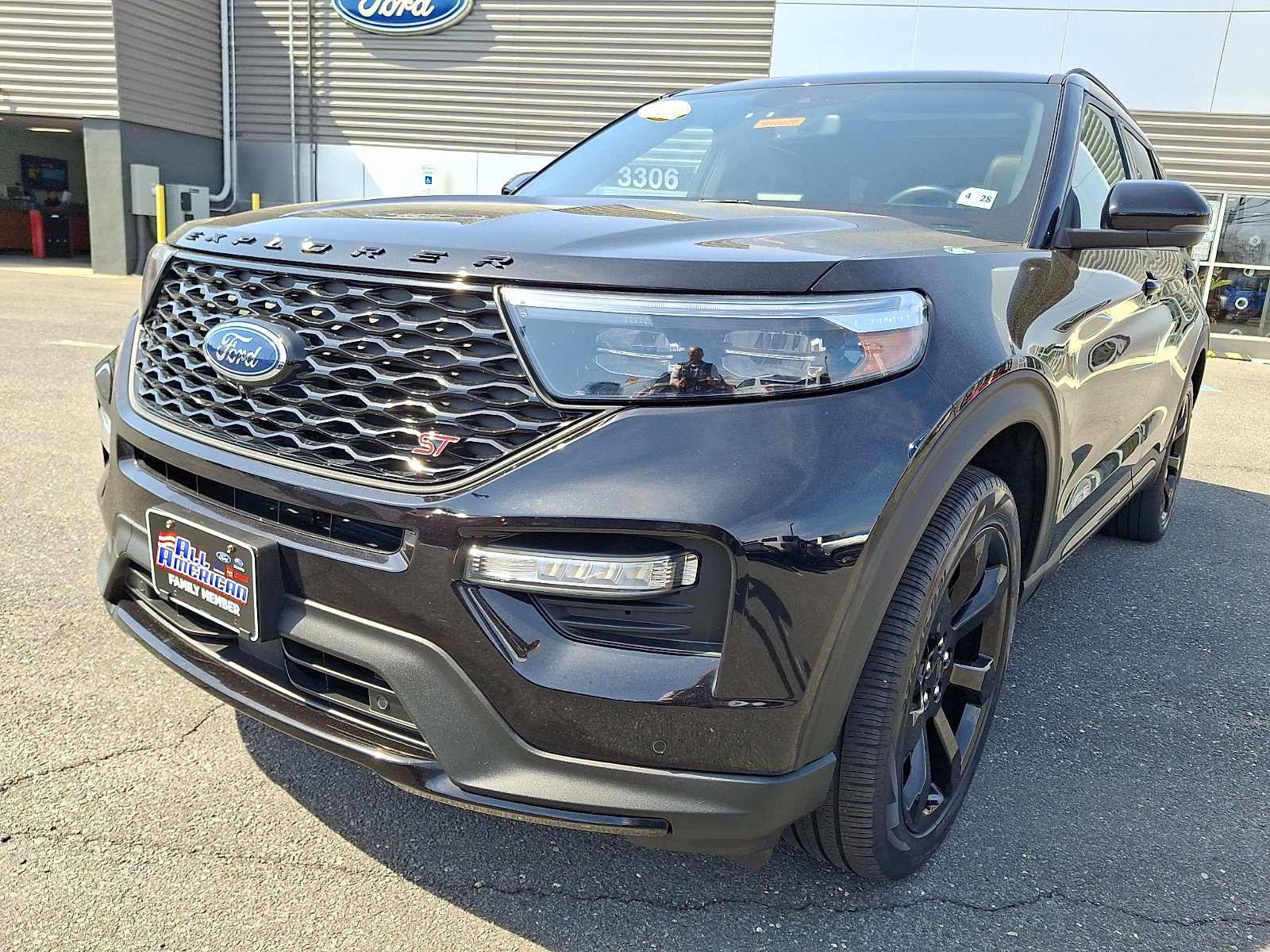 Certified 2023 Ford Explorer ST w/ Equipment Group 401A AWD/4WD image 4